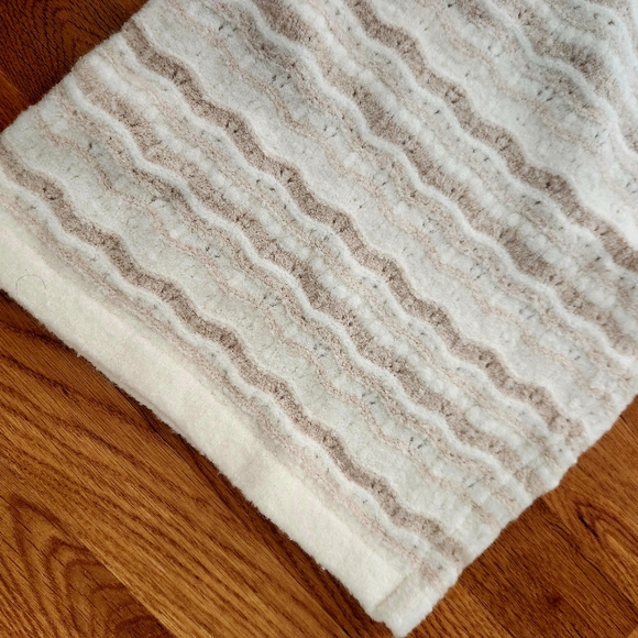 Roller Rabbit Gaia Pant - Picture 6 of 7